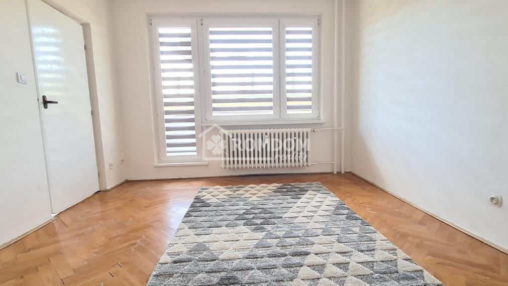 Predaj, 4 izbový byt s lodžiou Žilina, širšie centrum, exkluzívne ROMDOM