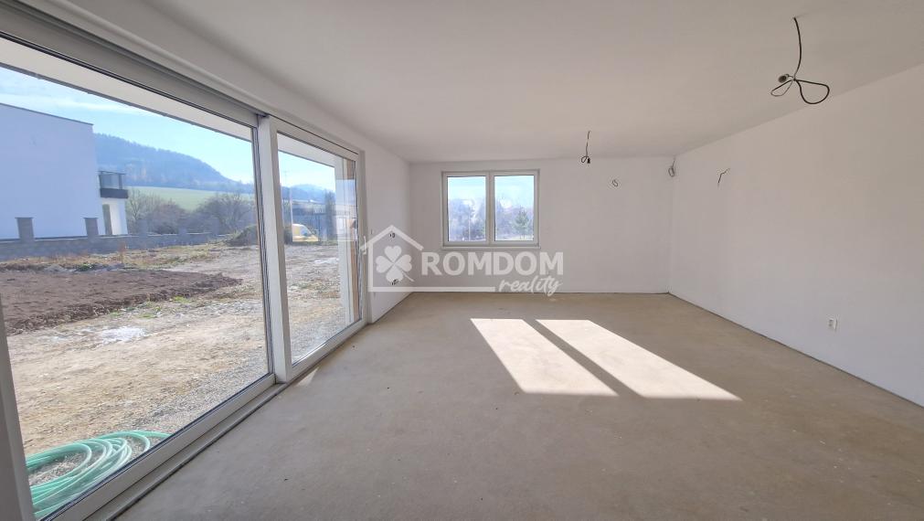 Predané - nízkoenergetický 4 izbový rodinný dom Varín