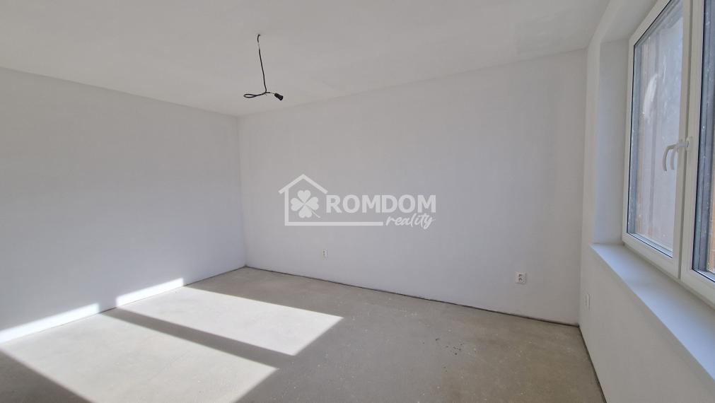 Predané - nízkoenergetický 4 izbový rodinný dom Varín