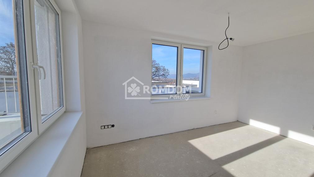 Predané - nízkoenergetický 4 izbový rodinný dom Varín