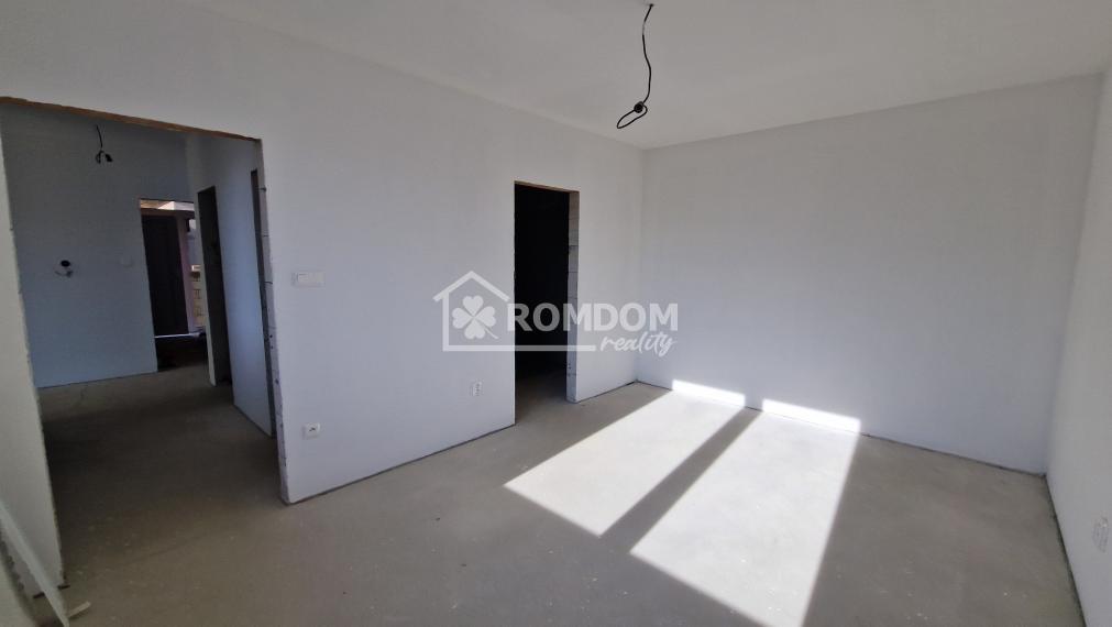 Predané - nízkoenergetický 4 izbový rodinný dom Varín