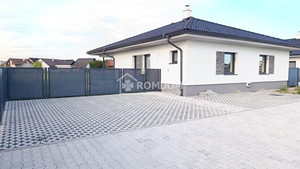 PREDAJ murovaný 4-izbový bungalov (dom 2), Láb, okr. Malacky