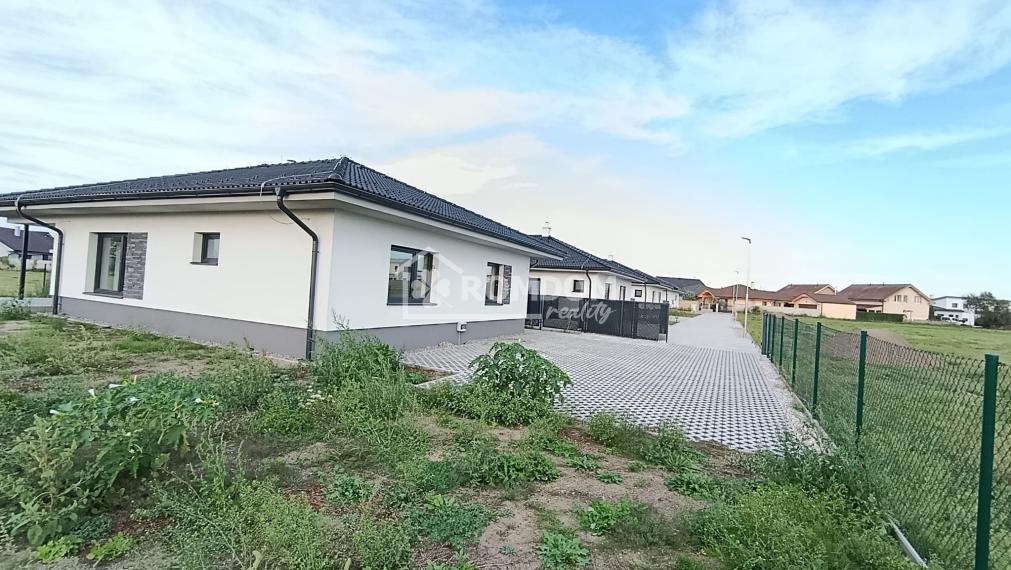 PREDAJ murovaný 4-izbový bungalov (dom 1), Láb, okr. Malacky