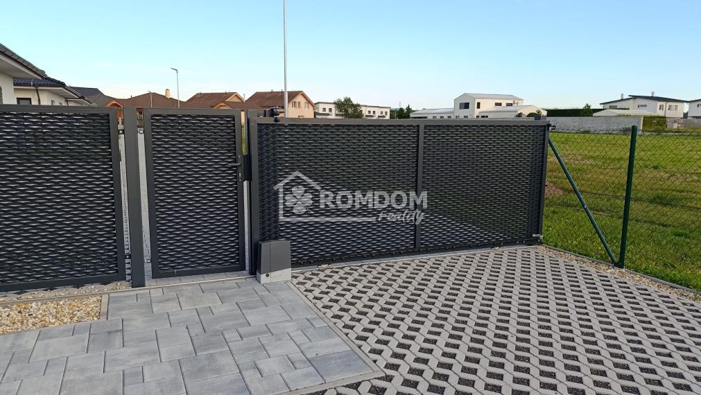 PREDAJ murovaný 4-izbový bungalov (dom 1), Láb, okr. Malacky