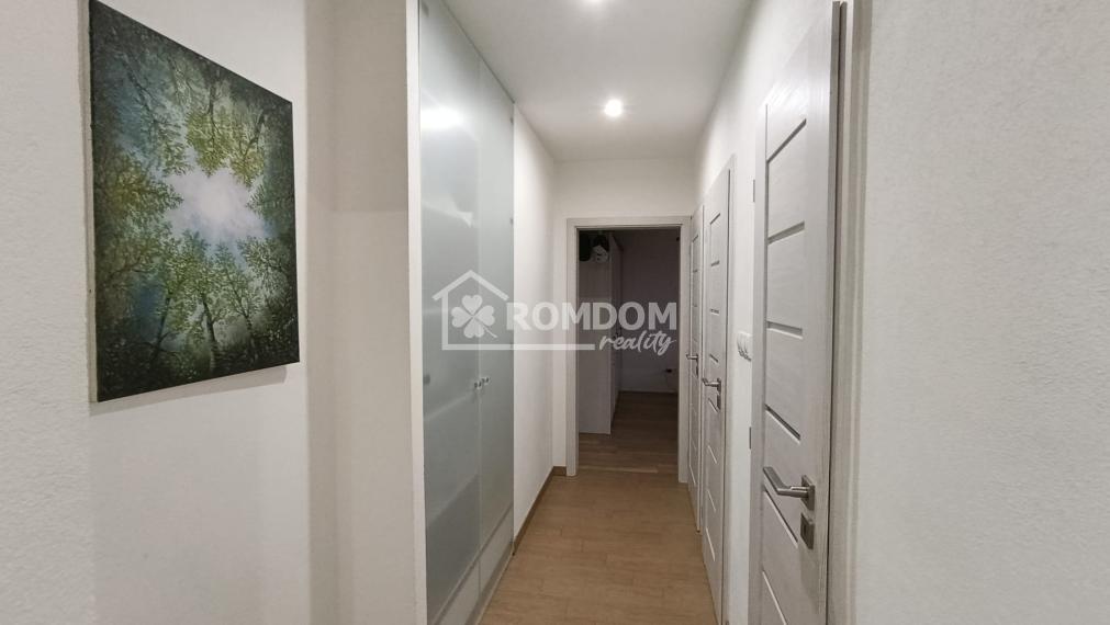 EXKLUZÍVNE, len u nás! Predaj 2-izbového bytu po kompletnej rekonštrukcii - Bratislava, Hornádska ul. (Podunajské Biskupice)