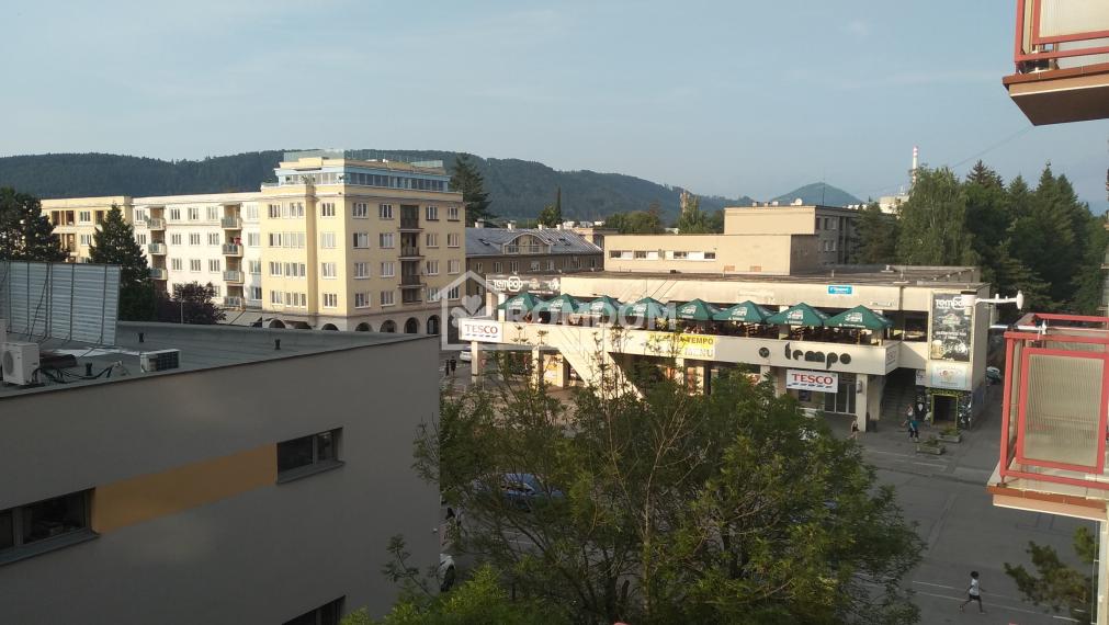 REZERVOVANÉ - 3i byt 76m2 + balkón a loggia, Žilina Bulvár