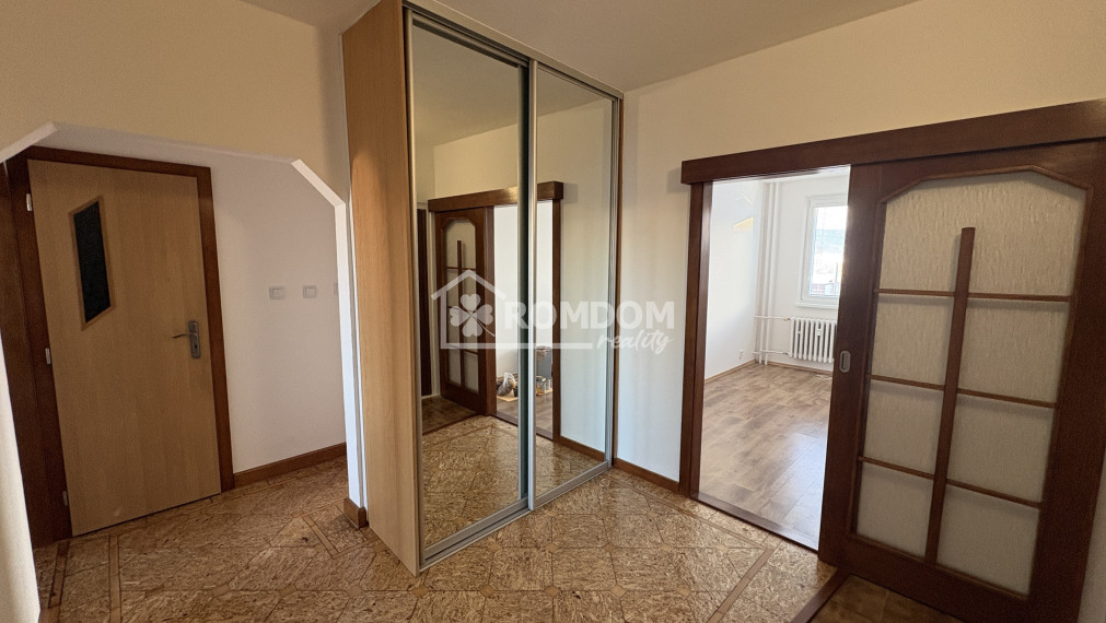 Prenájom 3-izbový byt Hájik Žilina