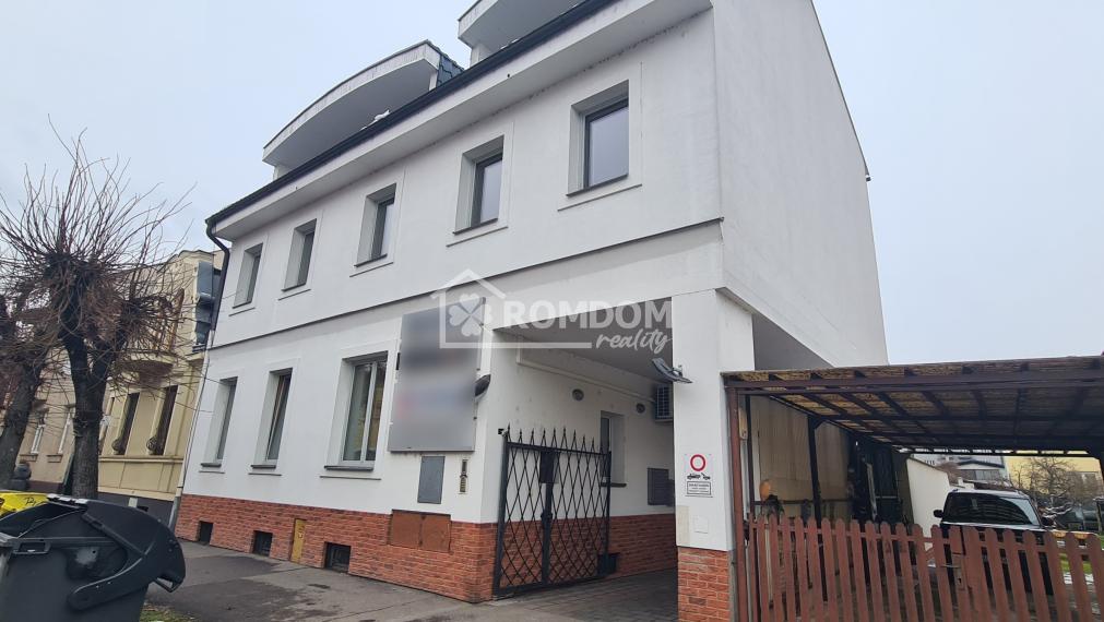 Prenájom administratívnych, kancelárskych priestorov Žilina, Centrum