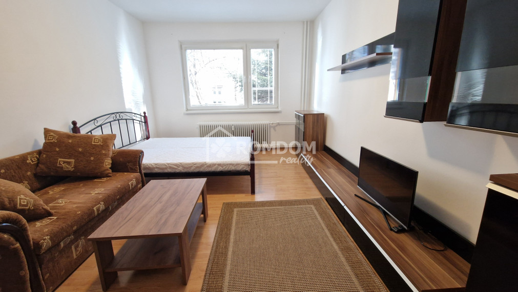 Prenájom 1 izbový byt Žilina Bulvár