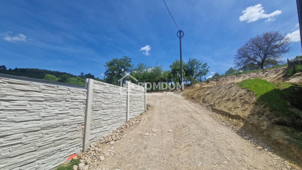 Predaj stavebný pozemok 793 m2  Dolný Hričov - Peklina