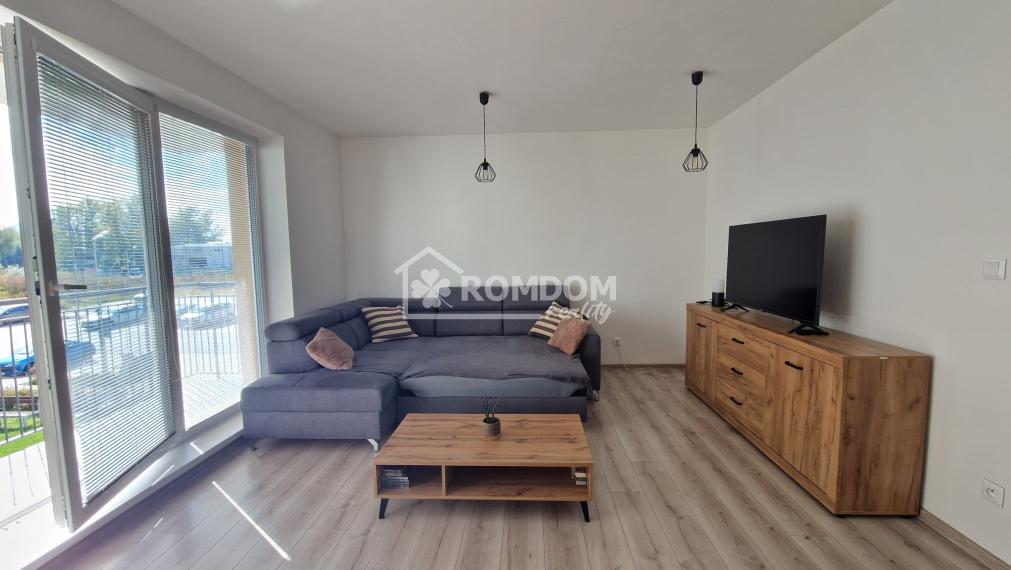 Exkluzívne 1 izbový byt Bytča, Thurzove sady