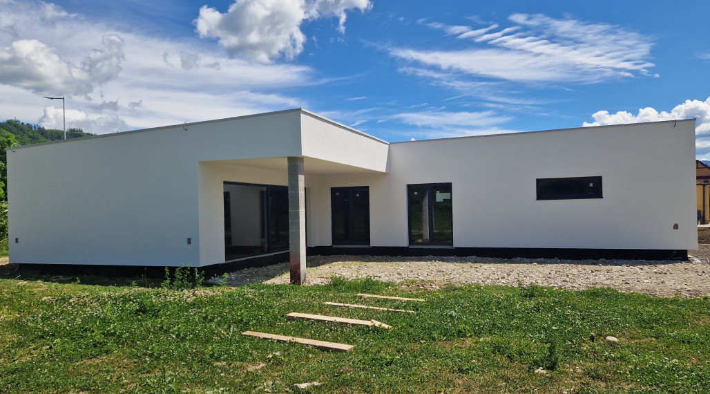 Predané - bungalov Teplička nad Váhom, Žilina