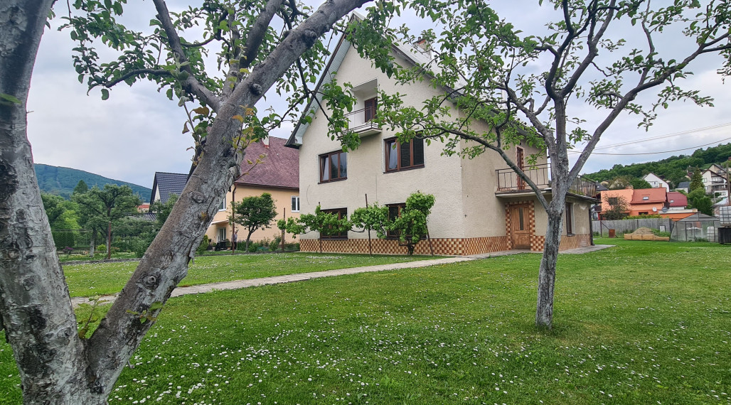 Predaj dvojgeneračný rodinný dom Orlové-Povazšká Bystrica