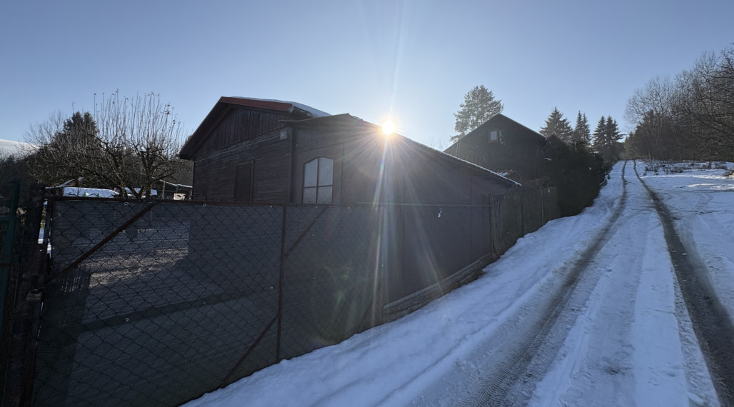 Predaj Záhradná chatka s pozemkom Mojšova Lúčka