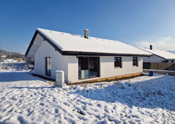 Predané ! 4i bungalov Hliník nad Váhom, Bytča