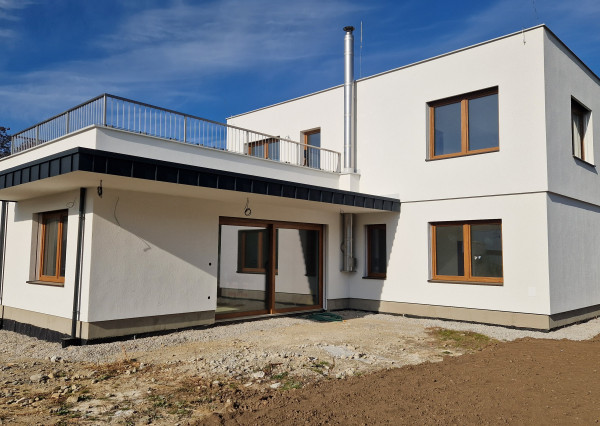 Rezervované - nízkoenergetický 4 izbový rodinný dom Varín