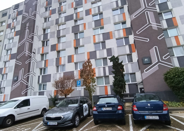 LEN U NÁS! 2-izb.byt, komplet. rekonštr. - BA, Hornádska ul.