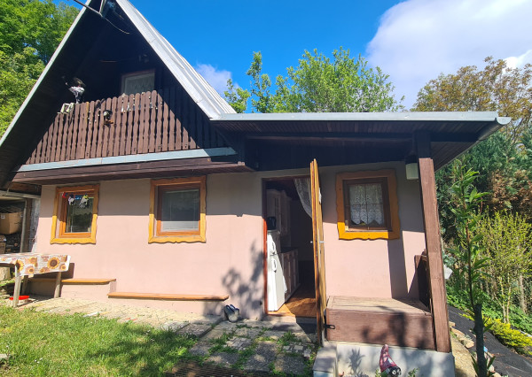 Predaj, chatka s ovocným sadom Kykula, Trenčín - Chocholná