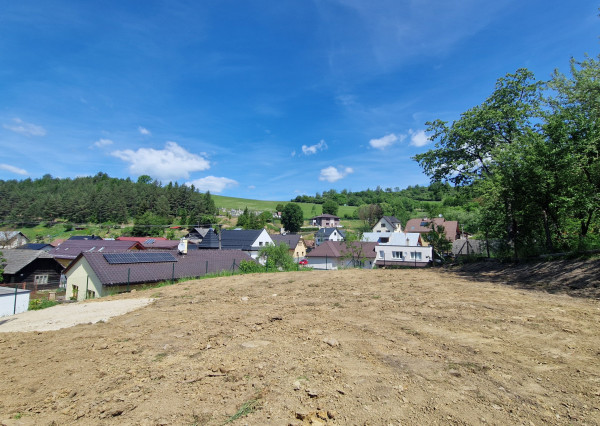 Predaj stavebný pozemok 793 m2  Dolný Hričov - Peklina